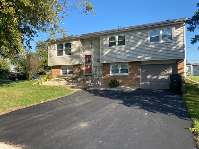 property at 1 Highland Ct