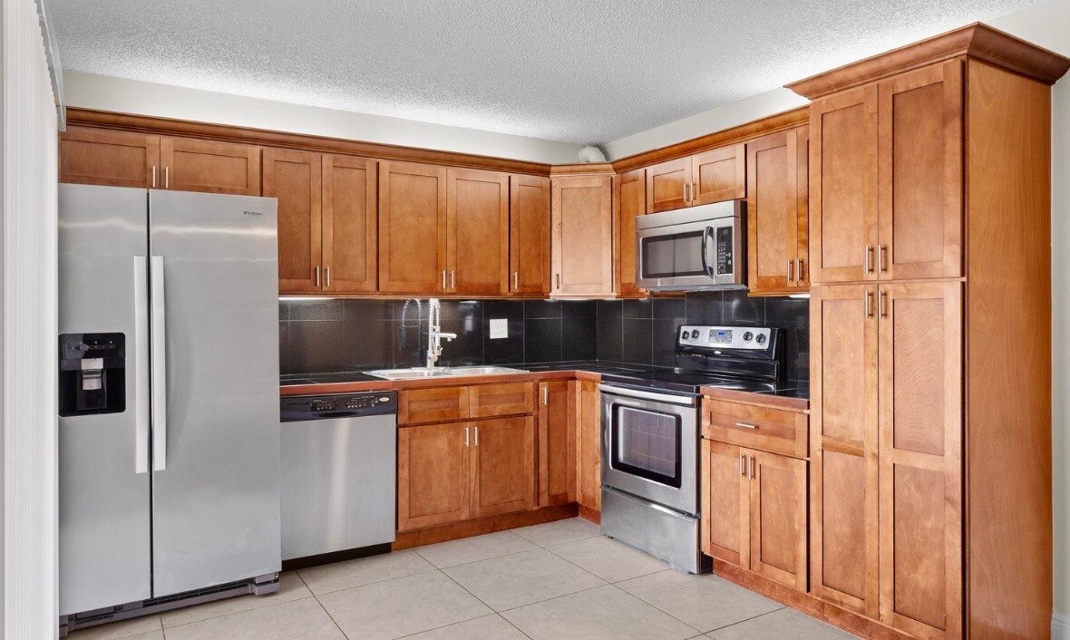 1420 Augusta Cir in Delray Beach, FL - Building Photo