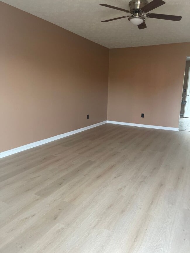 153 Martin Luther King Dr in Newnan, GA - Building Photo - Building Photo