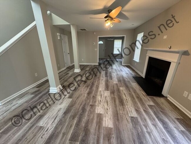 6205 Patric Alan Ct in Charlotte, NC - Building Photo - Building Photo