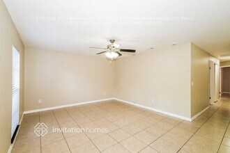 2925 E 148th Ave in Lutz, FL - Foto de edificio - Building Photo