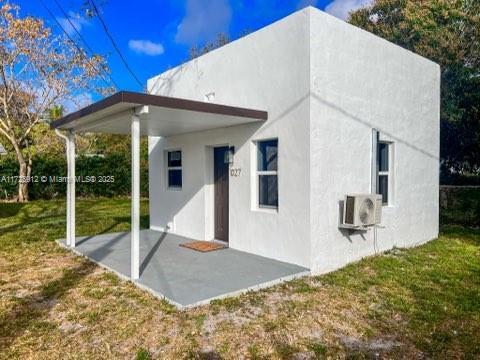 1025 NW 55th St in Miami, FL - Building Photo