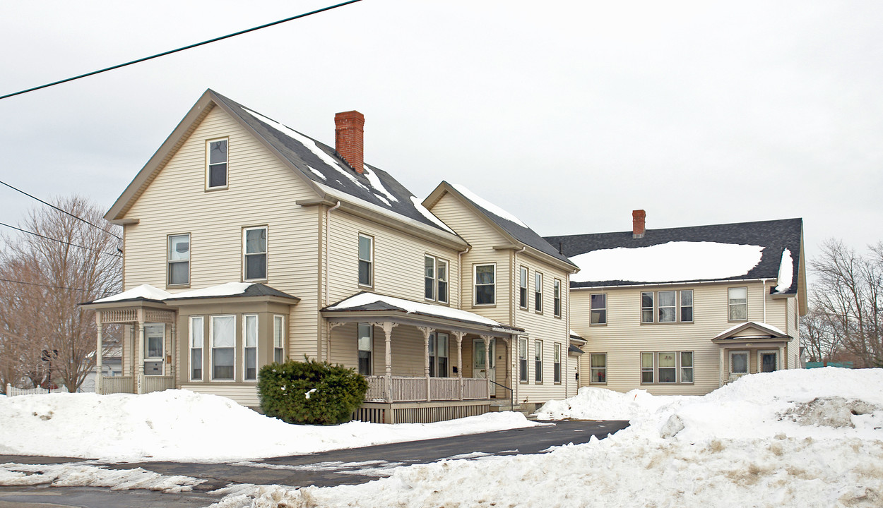 189 Graham St Ext in Biddeford, ME - Building Photo