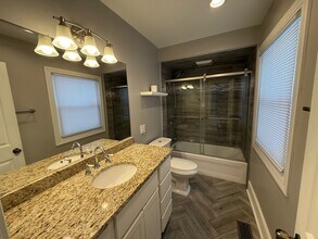 15036 W Russell Rd in Zion, IL - Building Photo - Building Photo