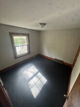 9520 Marah Ave in Cleveland, OH - Building Photo - Building Photo