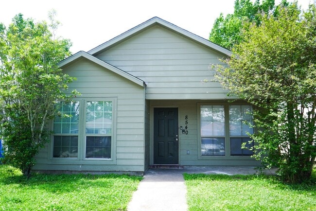 property at 8540 Longwood View Ave