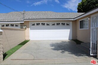 1402 Celis St in San Fernando, CA - Building Photo - Building Photo