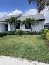 21045 SW 124th Ave Rd in Miami, FL - Building Photo - Building Photo