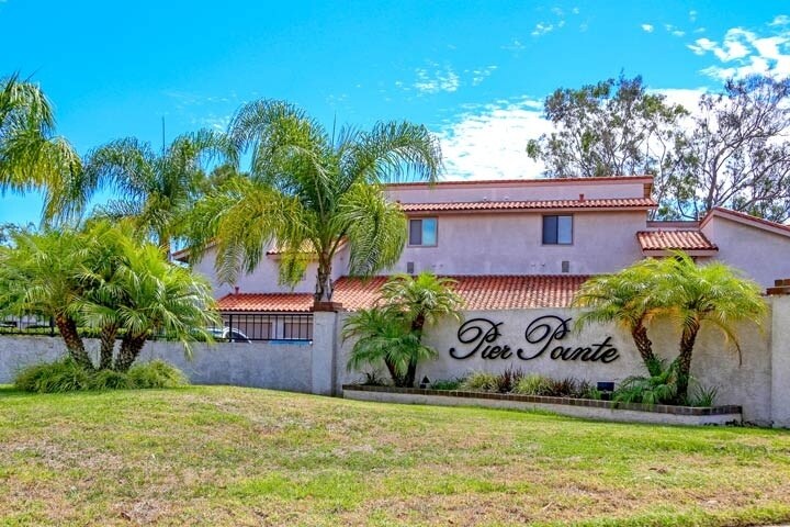19185 Shoreline Ln, Unit 3 in Huntington Beach, CA - Building Photo
