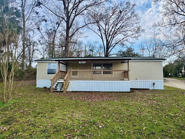 property at 7837 Lake Seminole Rd