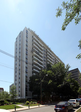 Davisville Village Community - 45 in Toronto, ON - Building Photo - Building Photo