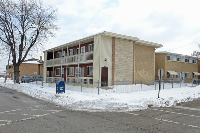 3037 Bright St in Franklin Park, IL - Building Photo - Building Photo