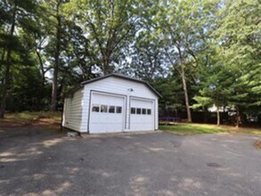 63 Taylor St in Nashua, NH - Foto de edificio - Building Photo