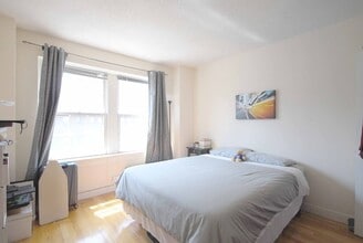 534 Beacon St, Unit 403 in Boston, MA - Building Photo - Building Photo