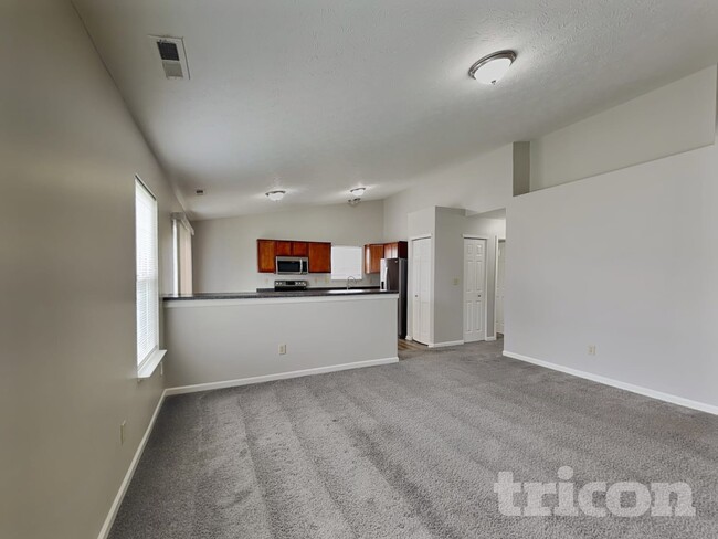 5237 Montavia Ln in Indianapolis, IN - Building Photo - Building Photo