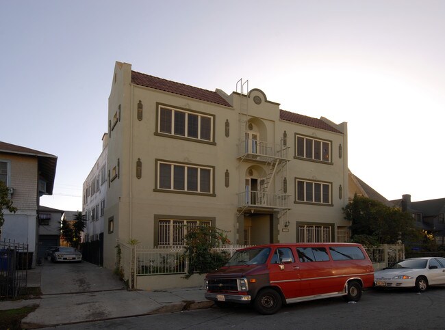 1720 S Harvard Blvd in Los Angeles, CA - Building Photo - Building Photo