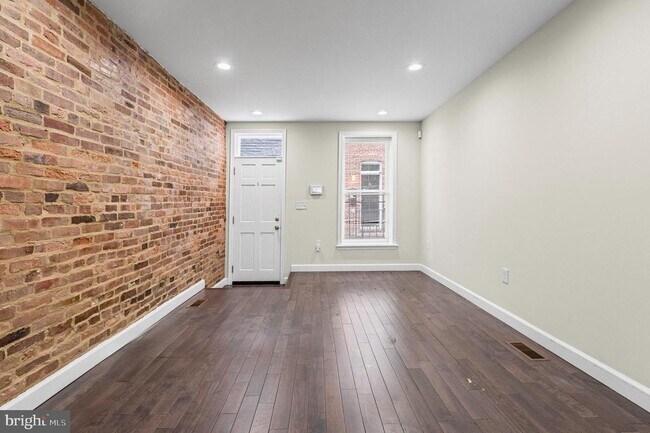 property at 713 N Duncan St