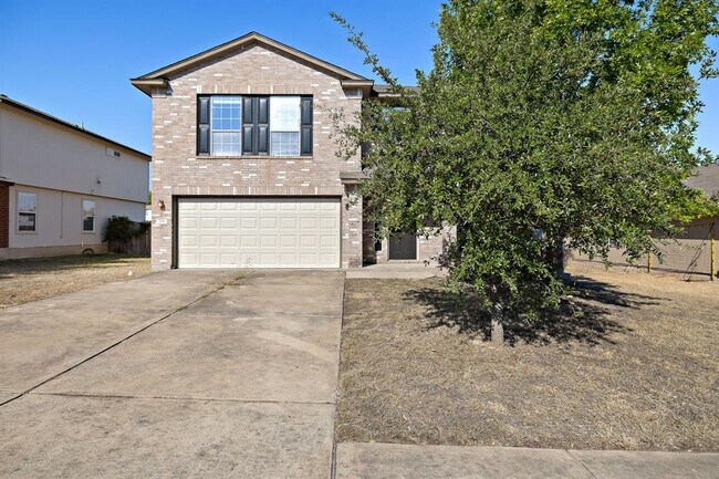 208 Creston St in Hutto, TX - Building Photo - Building Photo