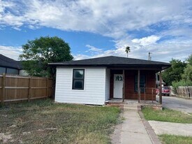 221 E Cherokee Ave in Pharr, TX - Building Photo