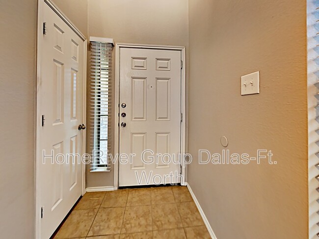 1161 Sophia St in Allen, TX - Foto de edificio - Building Photo