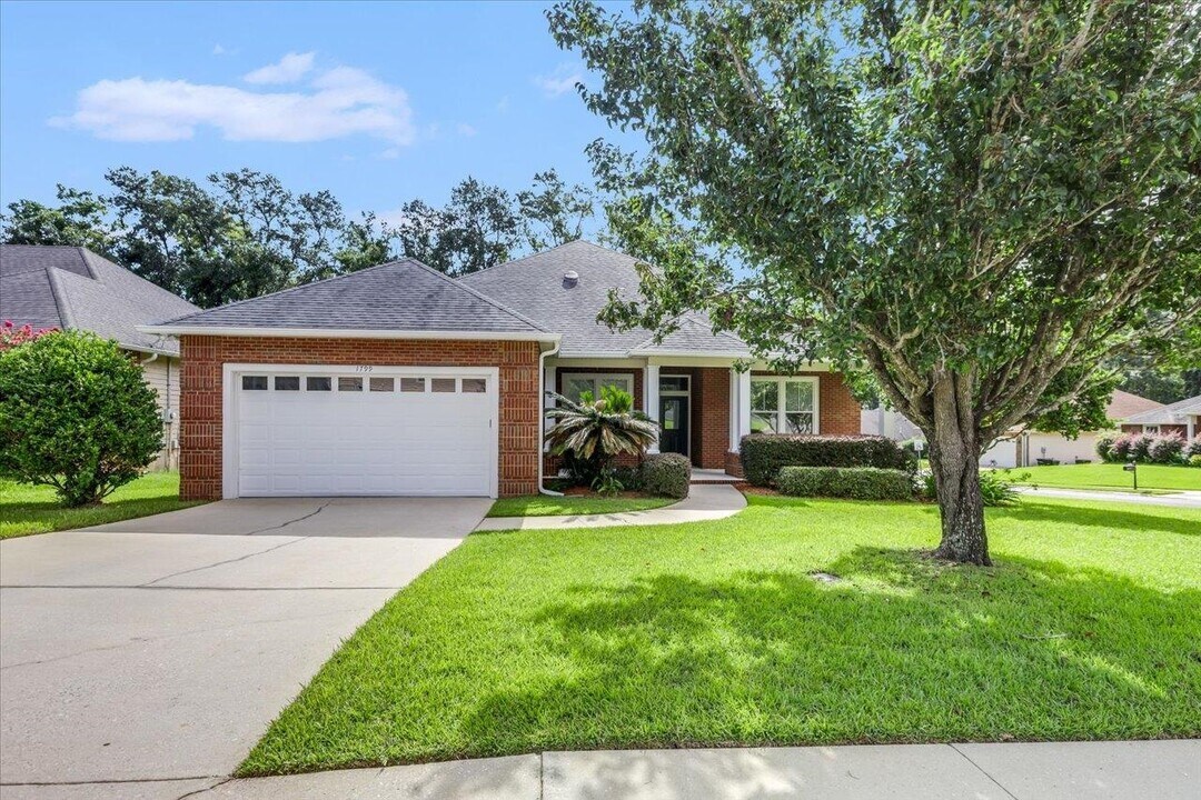1799 Cassatt Dr in Tallahassee, FL - Building Photo