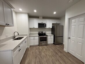 5704 Wisteria Dr in Riverside, CA - Building Photo - Building Photo