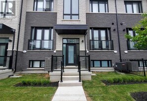11 Howick Ln in Richmond Hill, ON - Building Photo