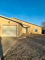 811 S Wyoming Ave in Roswell, NM - Building Photo