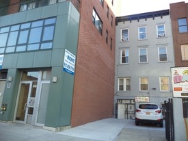 1074 Fulton St Apartments