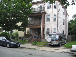 72 Easton St, Unit 1 in Boston, MA - Building Photo - Building Photo