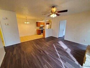 1109 Hyridge St in Round Rock, TX - Building Photo - Building Photo