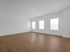 128 Weeping Willow Dr in Etna, OH - Building Photo - Building Photo