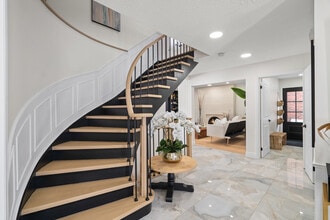 1489 Jasmine Crescent in Oakville, ON - Building Photo - Building Photo