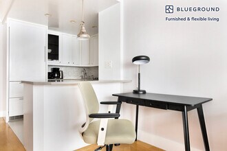 50 W 97th St, Unit SI FL3-ID2199 in New York, NY - Foto de edificio - Building Photo