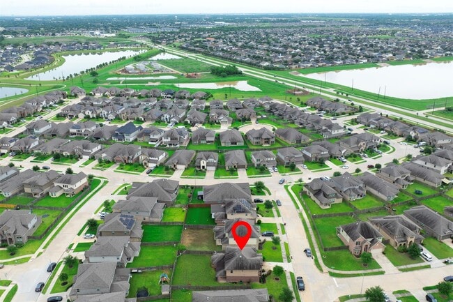 property at 18514 Providence Lndg Ln