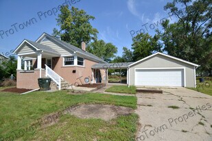 509 W Oak Ave in Lockport, IL - Building Photo