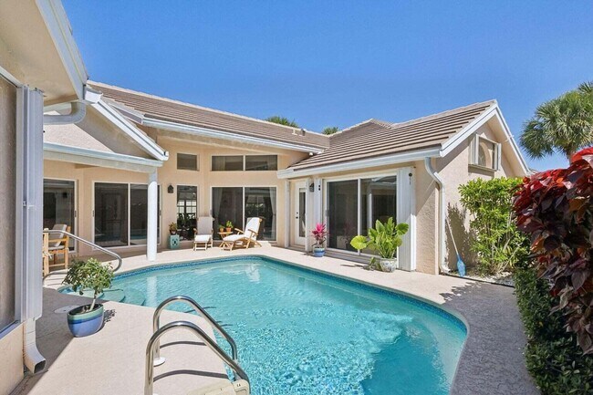 16481 Riverwind Dr in Jupiter, FL - Building Photo - Building Photo