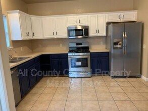 1812 Maple Ave in Austin, TX - Foto de edificio - Building Photo