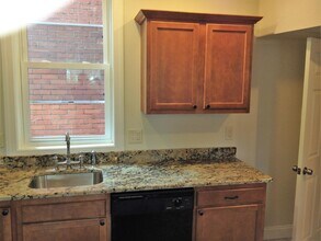 4634 Carlton St in Pittsburgh, PA - Building Photo - Building Photo