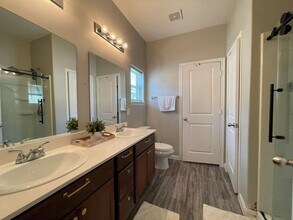 1404 Rd 5102 in Cleveland, TX - Building Photo - Building Photo
