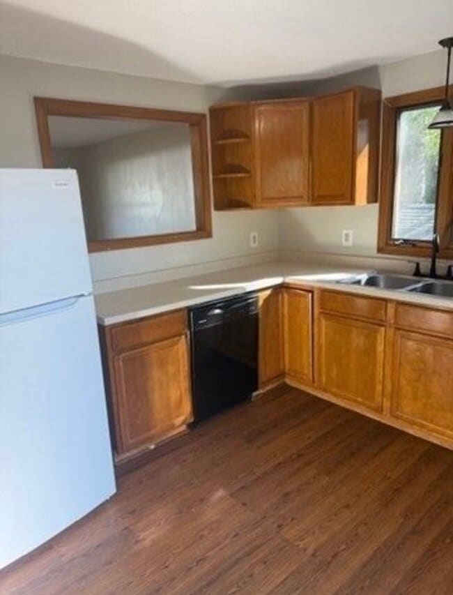 61 Glenmore St in Springfield, MA - Building Photo - Building Photo