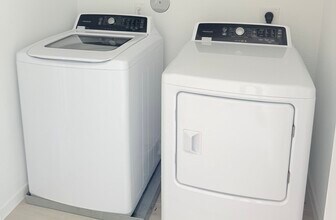 5518 Amber Brook Ln in Fulshear, TX - Building Photo - Building Photo