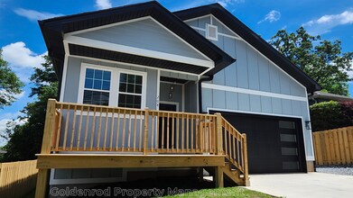 208 Forest St in Greer, SC - Building Photo - Building Photo
