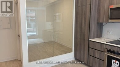 15 Richardson St in Toronto, ON - Building Photo - Building Photo