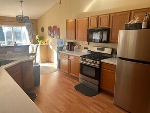 2650 Cadbury Cir in Lake In The Hills, IL - Building Photo - Building Photo