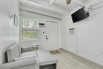 1205 NW 3rd Ave in Fort Lauderdale, FL - Building Photo - Building Photo