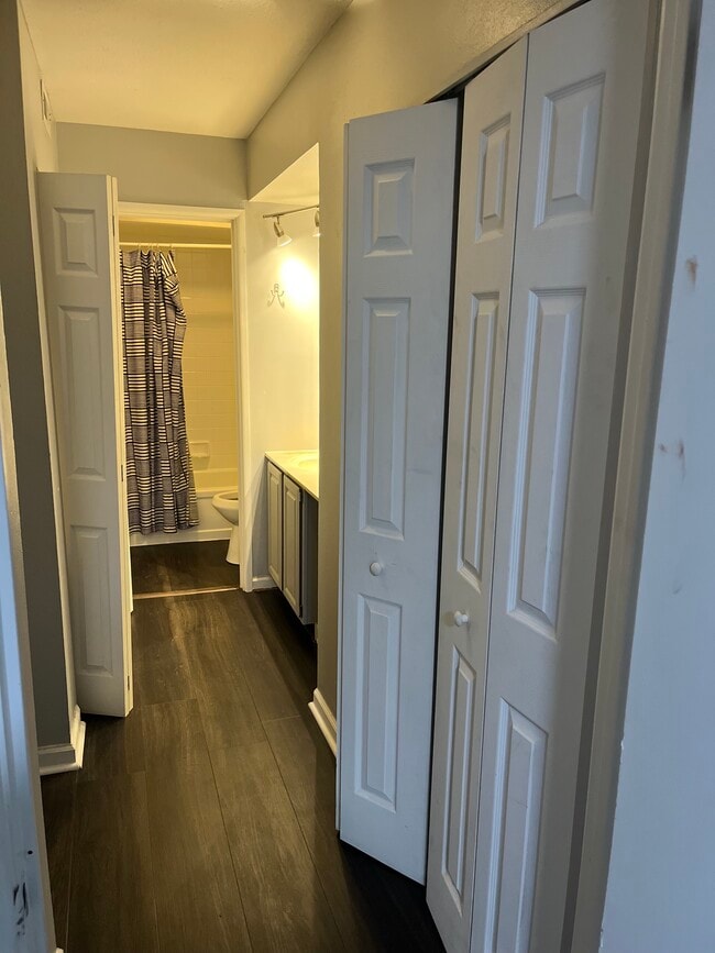 4355 Maryland Ave, Unit 123 in St. Louis, MO - Building Photo - Building Photo