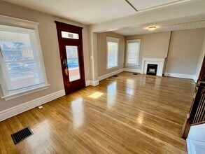 356 E 20th Ave in Columbus, OH - Foto de edificio - Building Photo