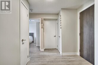 38 Monte Kwinter Ct in Toronto, ON - Building Photo - Building Photo