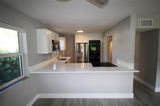 241 NW 1st Ave in Delray Beach, FL - Building Photo - Building Photo